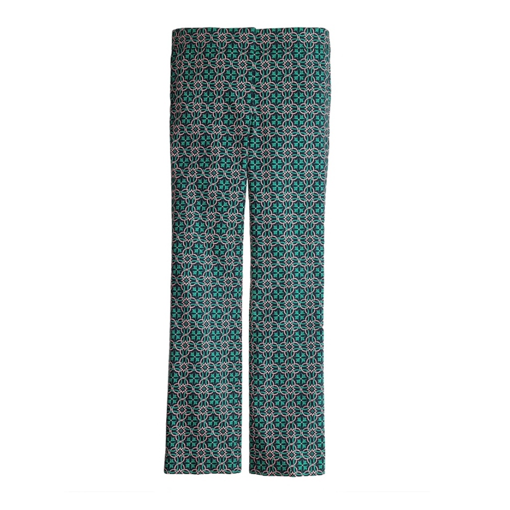 Campbell capri in lattice medallion